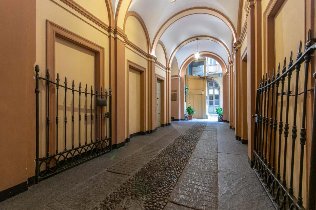 Studio In Piazza Della Consolata By Wonderful Italy Lägenhet Turin Exteriör bild